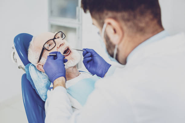 Best Emergency Gum Treatment in Nashvle, IL